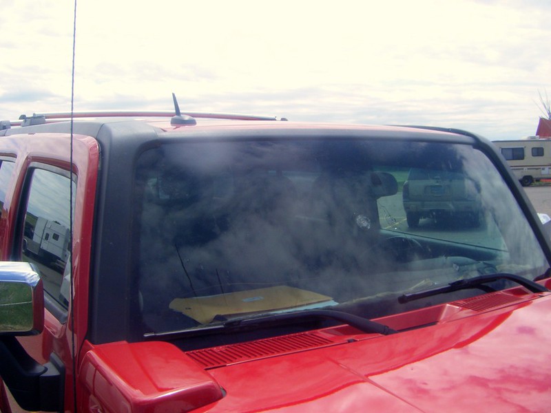 Cracked Windshield on SUV